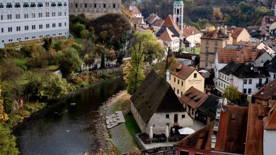 Prague pergi-balik sewaan peribadi | Lawatan Sehari ke Istana Český Krumlov + Bandar Lama CK (Tiket Tidak Termasuk)