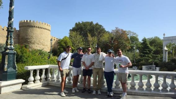 Baku: Stunning Walking Tour of Historical and Modern City
