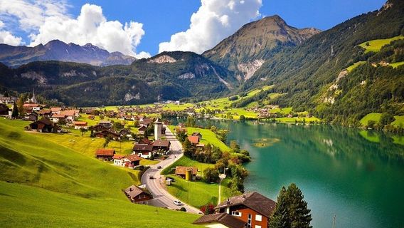LauterbrunnenTours