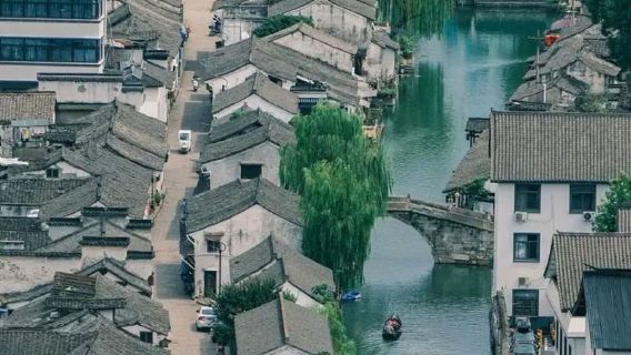 Shaoxing Lu Xun Native Place Attraction + Shen's Garden + Hundred-Grass Garden + East Lake + Orchid Pavilion Day Tour [Door-to-Door Pickup]