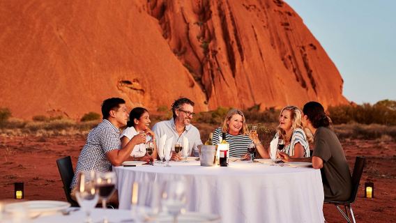 ทัวร์ครึ่งวันไปยังอุทยานแห่งชาติ Uluru-Kata Tjuta ในออสเตรเลีย