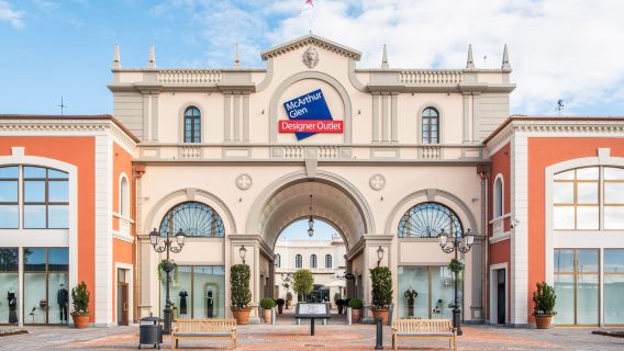 Venice Outlet Shopping Package ( Shuttle+10%extra off+€5F&B Voucher) Noventa di Piave