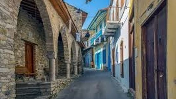 LarnacaTours