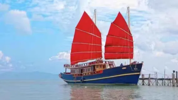 蘇梅島安通群島：復古紅帆船巡遊