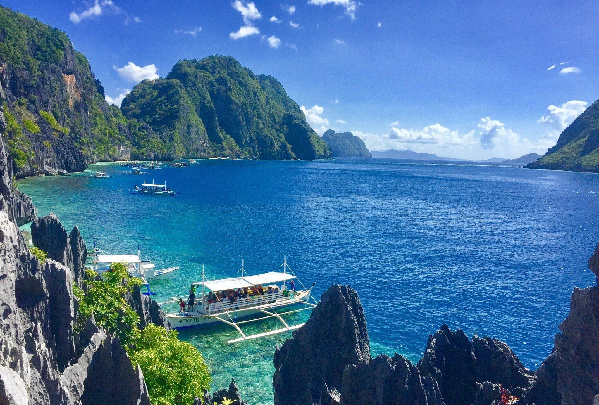 El Nido 1-day tour Route C: Discover Secret Beaches and Unique Islands