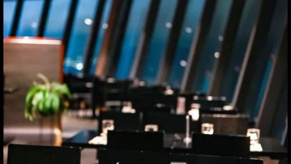 [Special Offer] Macau Tower 360° Revolving Restaurant Lunch/Dinner Buffet