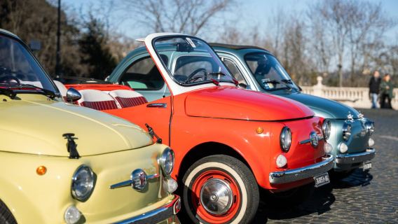 Rom: Kleingruppen-Stadtrundfahrt im klassischen Fiat 500 Cabriolet