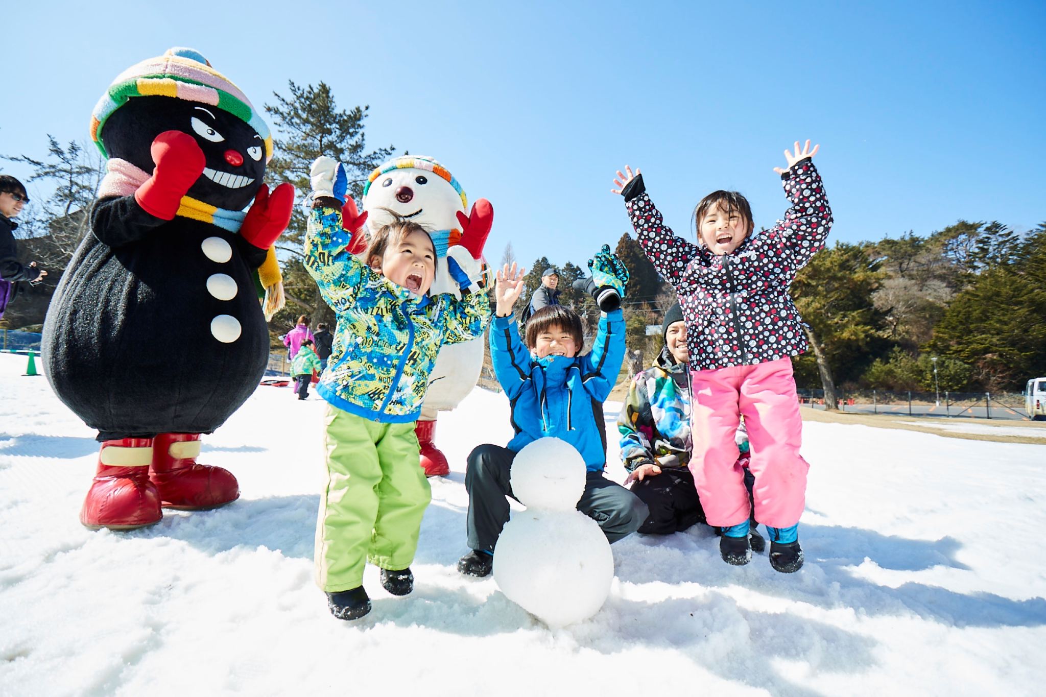 Rokko Snow Park Ski Day Tour (From Osaka, Optional Basic Group Lesson)