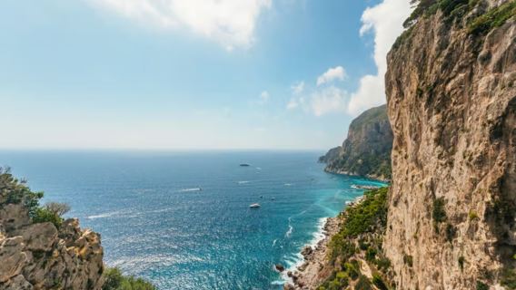Perjalanan satu hari ke Pulau Capri dari Naples, Italia (termasuk tiket kapal pesiar/layanan antar-jemput)