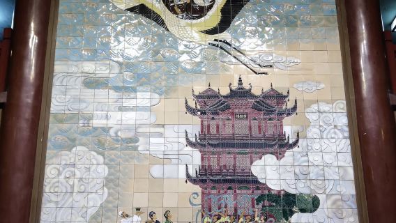 春節：武漢黃鶴樓+戶部巷+武漢大學+省博+東湖+江漢關一日遊