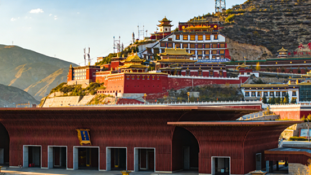 Tibetan culture science popularization + danxia taoist temple--[Qinghai Tibetan Culture Museum - Earthen Building]