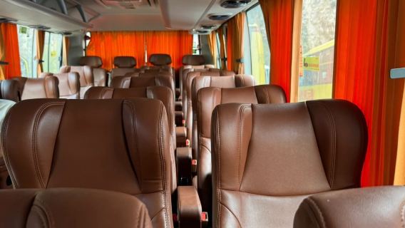 Stesen Huanglong Jiuzhai - Taman Negara Jiuzhaigou Bas ulang-alik Van pelbagai masa boleh dipilih