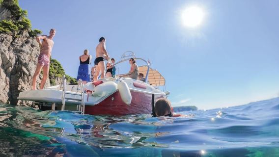 From Dubrovnik/Cavtat: Blue Cave, Sunj Beach Speed Boat Tour