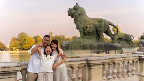 Madrid: Professional photoshoot in the Retiro park