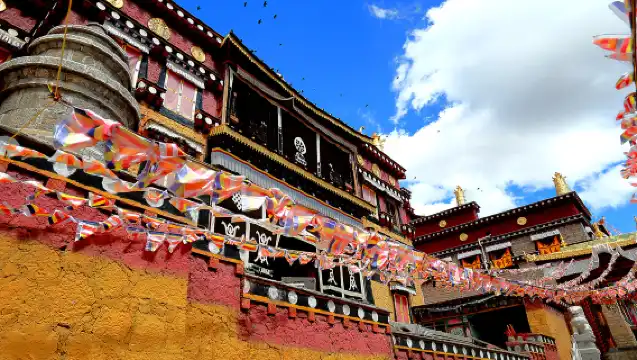 虎跳峽+香格里拉一日遊【經幡+環納帕海+回程高速+不推騎馬】