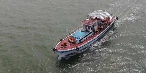 青島小港釣魚碼頭【垂釣/專業教練/體驗不一樣的海釣】