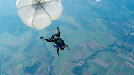 Fallschirmspringen in Cairns