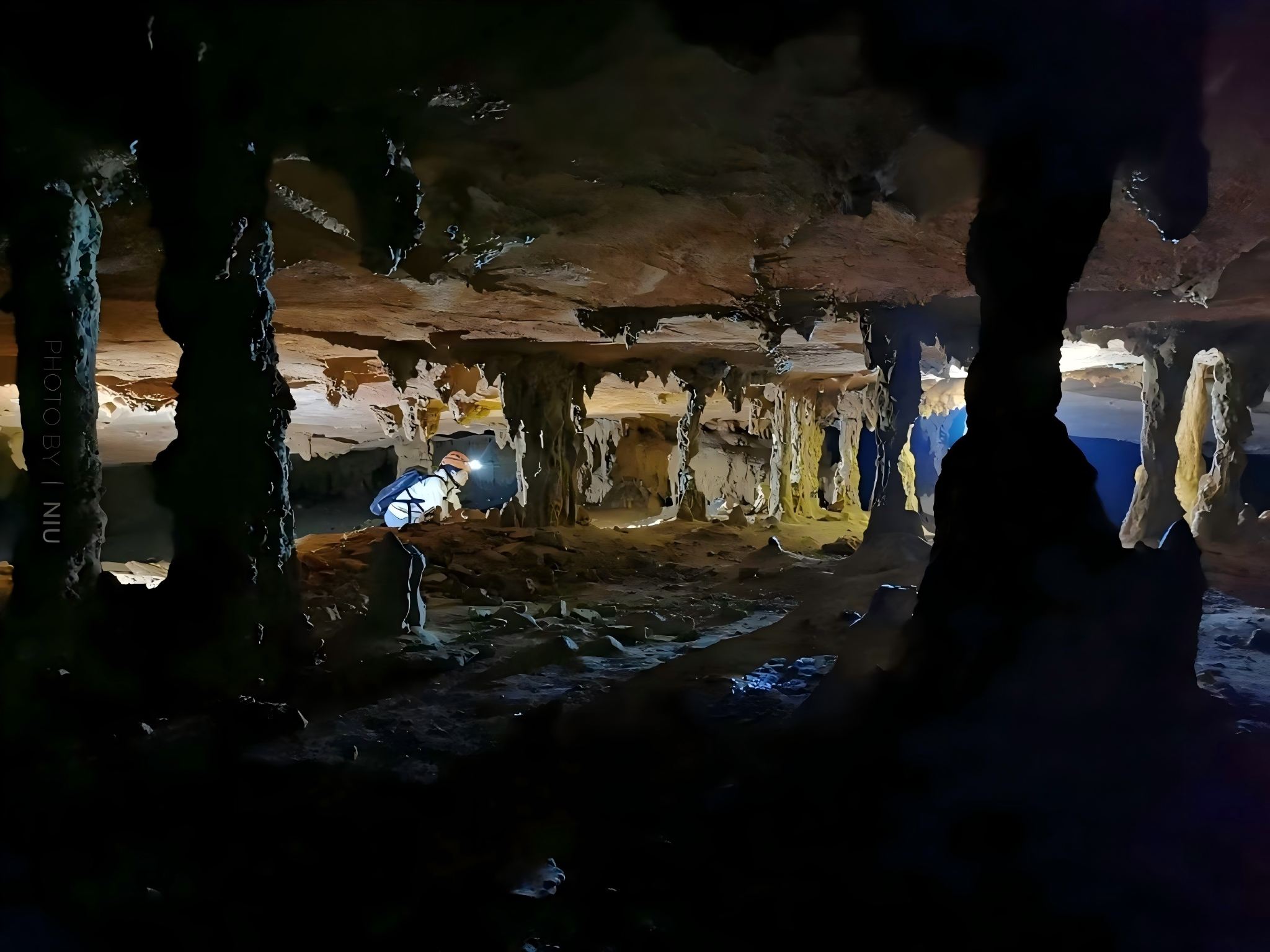 Mezza Giornata di Speleologia Selvaggia: Il Regno Carsico Nascosto di Guilin