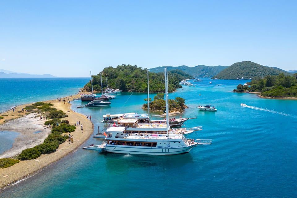 Fethiye: 12 Islands Boat Tour with Lunch and Transfer Option