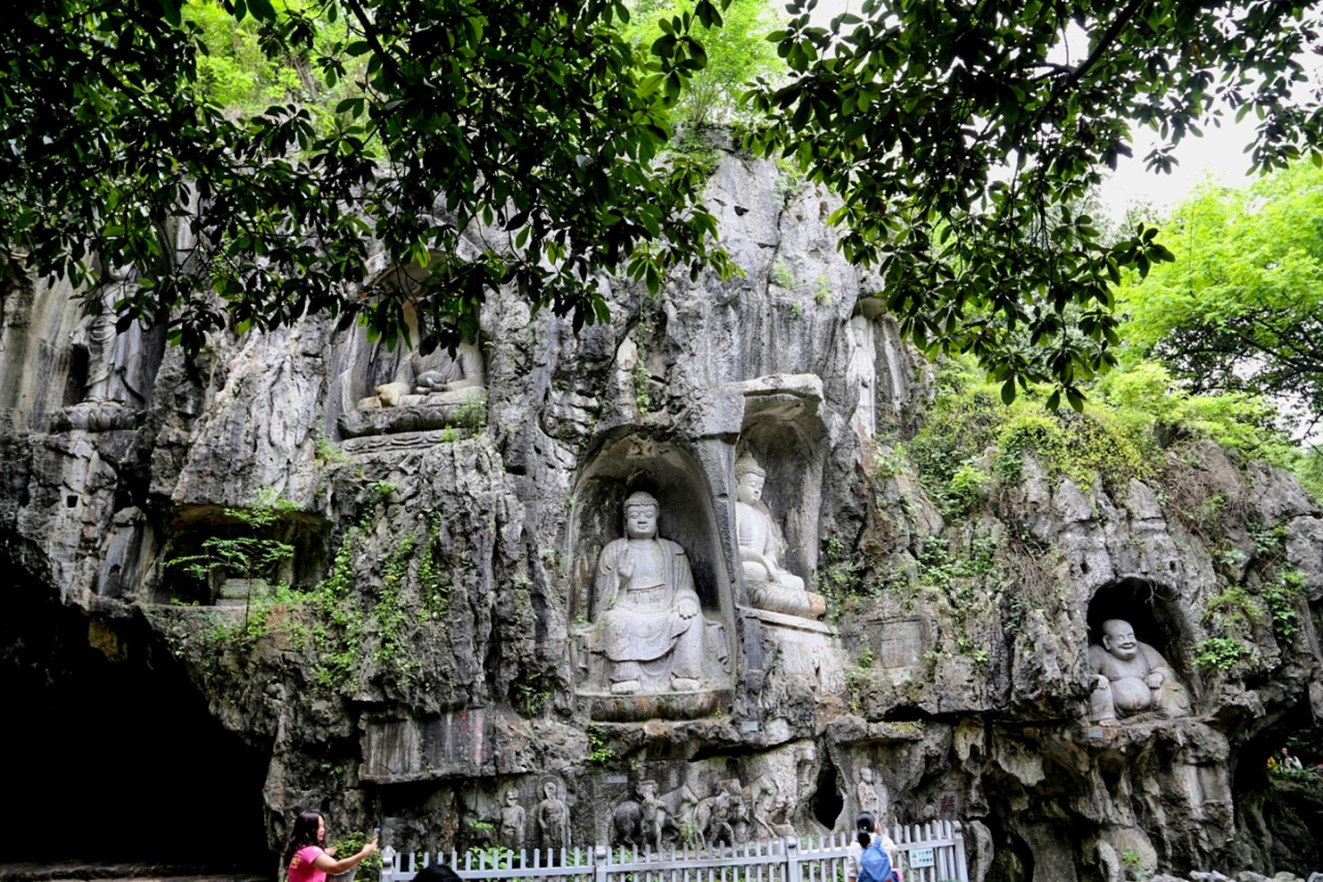 Hangzhou Lingyin Temple Feilai Peak Scenic Area Half-Day Tour (Morning or Afternoon Choice)