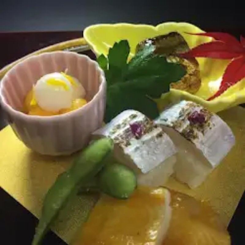 22 อาหารยอดนิยมของญี่ปุ่น ร้านอาหารมิชลิน โอซากะ คาอิเซกิ เรียวริ ร้าน Unkaku