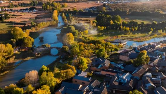 Direct trains from Dali/Lijiang to Shaxi Ancient Town in Yunnan depart multiple times daily, with round trip options available.