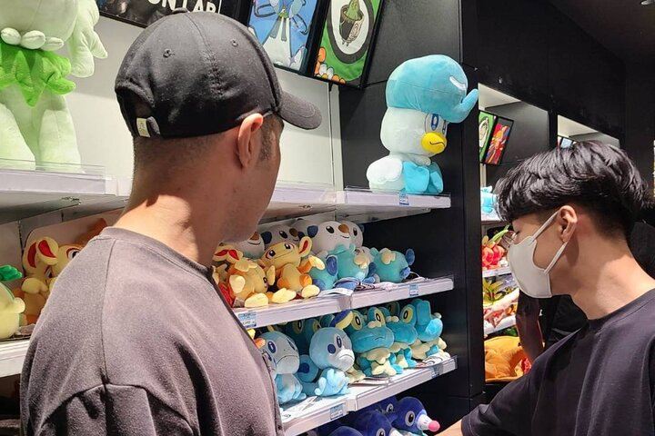 โตเกียว · ชิบูย่า: สนุกกับการช้อปปิ้งร้านการ์ตูนและเกมญี่ปุ่น พร้อมทานราเม็งกลางวันด้วยกัน!