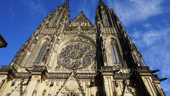 Austria · Vienna/Salzburg/Pemandu Pelancongan Profesional/Penterjemah Perniagaan/Teman Pameran