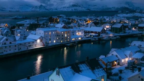 Norway Tromso + Aurora Hunting Tour/Private Charter/Small Group/Door-to-Door Pickup