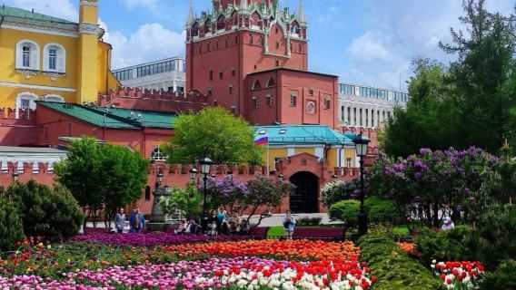 莫斯科紅場特列季亞科夫美術館||亞歷山大公園|麻雀山親子一日遊