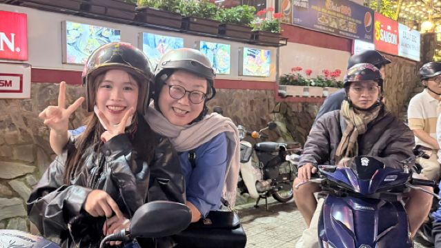 Da Lat Night Local Food & Sightseeing by Scooter