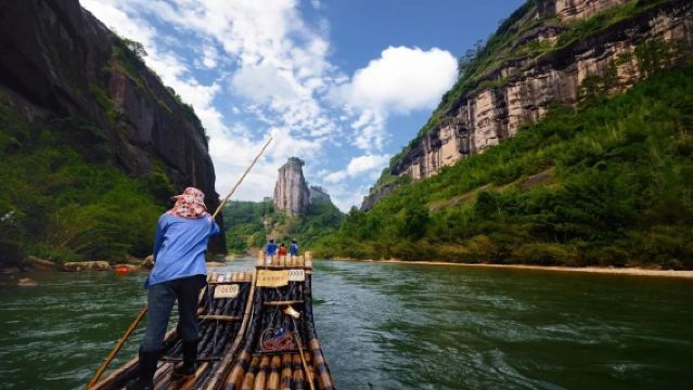 武夷山景區+九曲溪竹筏漂流+《印象大紅袍》演出一日遊【1-12人小團+持證導遊大咖導覽+酒店接送純玩跟團遊】