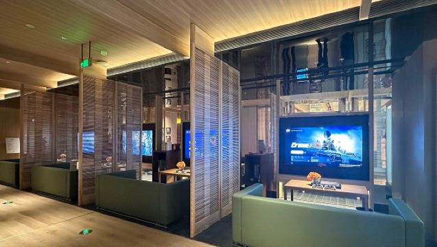 [Worry-Free Overnight] Aromatherapy Oil Massage for 3 Hours (135min) + 24-Hour Bath Ticket + Buffet Breakfast & Late-Night Supper + Unlimited PS5 Gaming + Private Room Overnight Stay