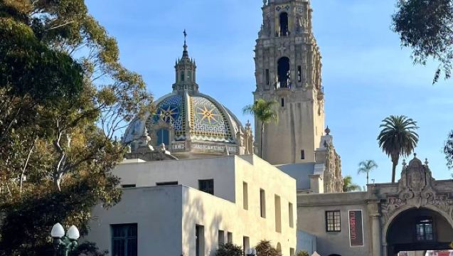 Amerika: Pantai La Jolla San Diego + Bandar Lama San Diego + Ciuman Kemenangan + Muzium USS Midway