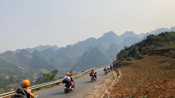 Hà Giang: Tour panorámico de 1 día en scooter con conductor fácil