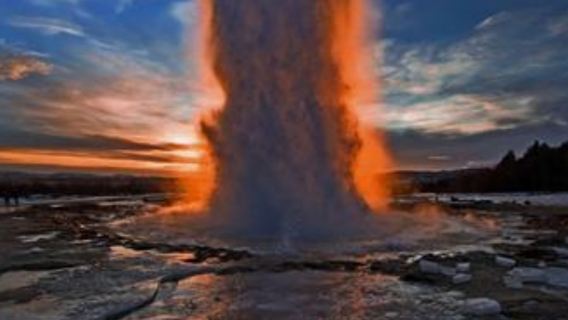 Lawatan sehari klasik Bulatan Emas Iceland & Tasik Kawah|Pilihan kumpulan besar atau kecil