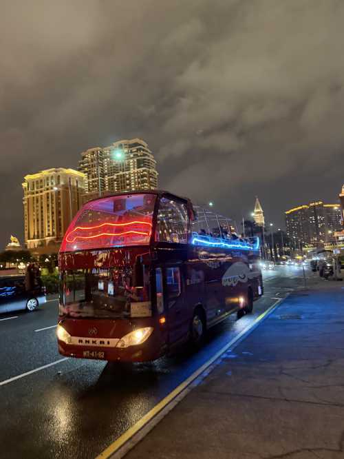 澳門開篷巴士夜遊｜三大夜景觀光巴士｜360°飽覽澳門璀璨夜景