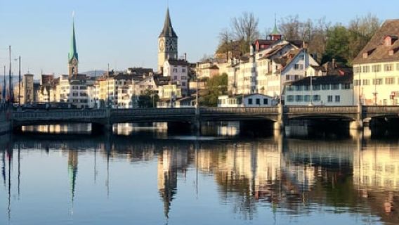 Zurich: City Tour with Ferry and Cable Car Ride