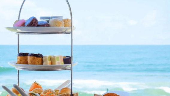 Colombo: Grand Afternoon Tea at the Galle Face Hotel + Bubbly!