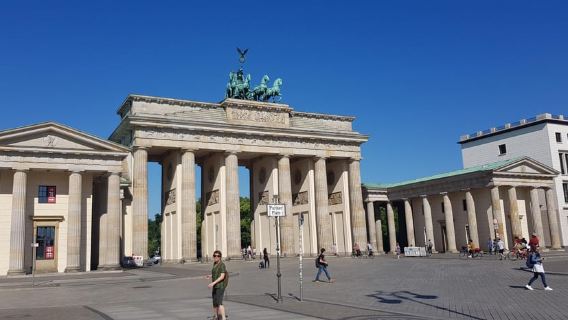 Berlin Beers & Battlefields Tour: War History & German Beer