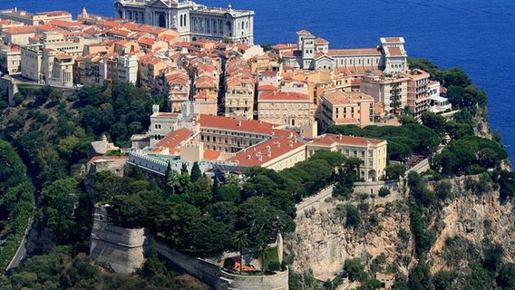 EzeTours