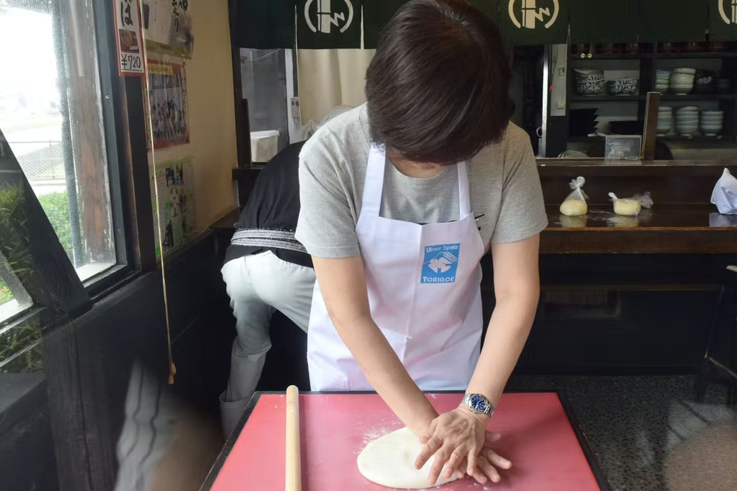 [Fukuoka·Kurume] Experience making Chikugo udon noodles at a renowned long-established shop! Hand-kneaded, freshly cooked, and served immediately for tasting.
