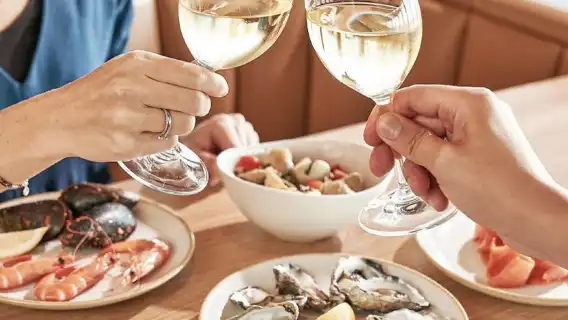 Sydney Tower Eye Revolving Restaurant Buffet (lunch/dinner + window seat)