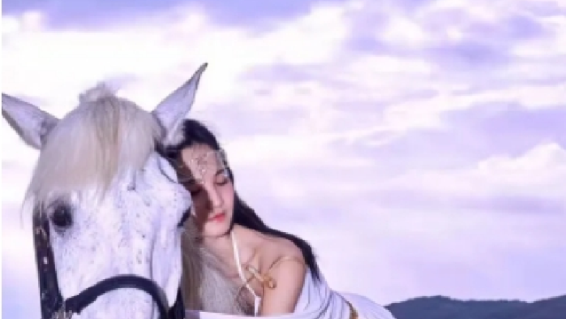 三亞海棠灣Trip Moments【騎馬拍照/可選日出日落時段/專業攝影師跟拍】