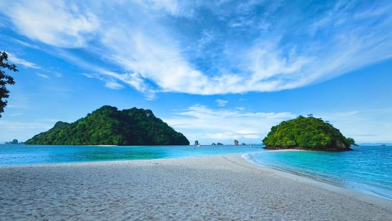 ออกจากกระบี่: ทัวร์ 4 เกาะทะเลแหวก โดยเรือสปีดโบ๊ท