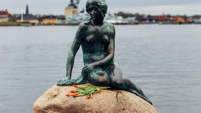 丹麥哥本哈根腓特烈城堡美人魚銅像一日遊【酒店接送+行程可調】