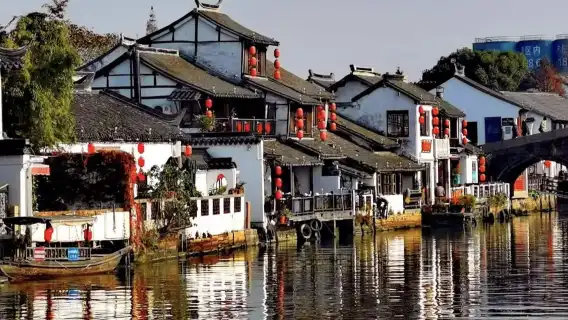 上海日遊:朱家角古鎮+ERA雜技秀+漢服攝影體驗