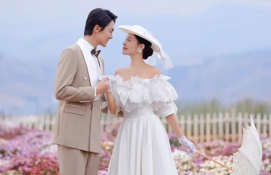 巴楚Trip Moments【攝影跟拍街拍抓拍航拍/婚紗寫真/微電影宣傳片/多語種翻譯】