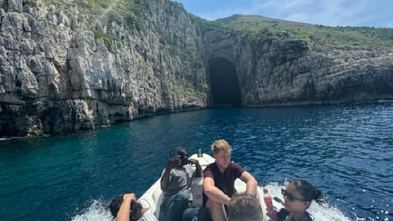 From Vlore: Haxhi Ali Cave&Karaburun Speedboat Tour