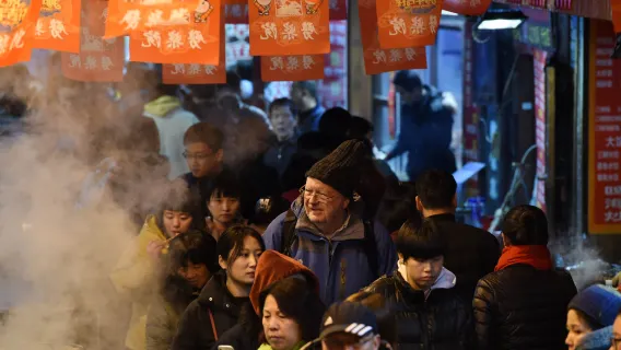 Private Day Tour of Qingdao Beer Museum, Pier, Badaguan Pass, Olympic Sailing Center, and Pichaiyuan